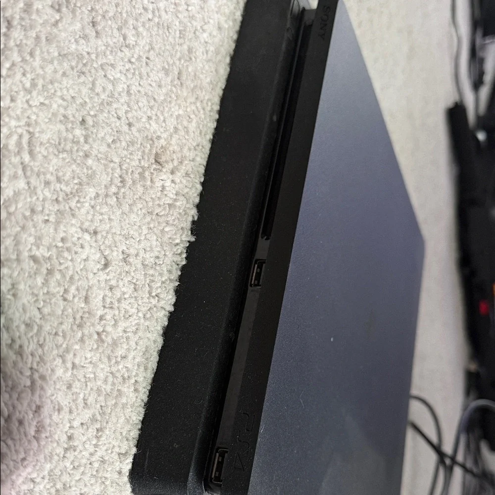 Sony PS4 Console with Controller - Black